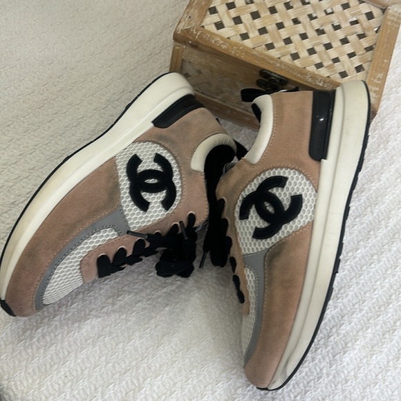 CHANEL Mesh Suede Calfskin Grained Calfskin Womens CC Sneakers Pink - Picture 6 of 14